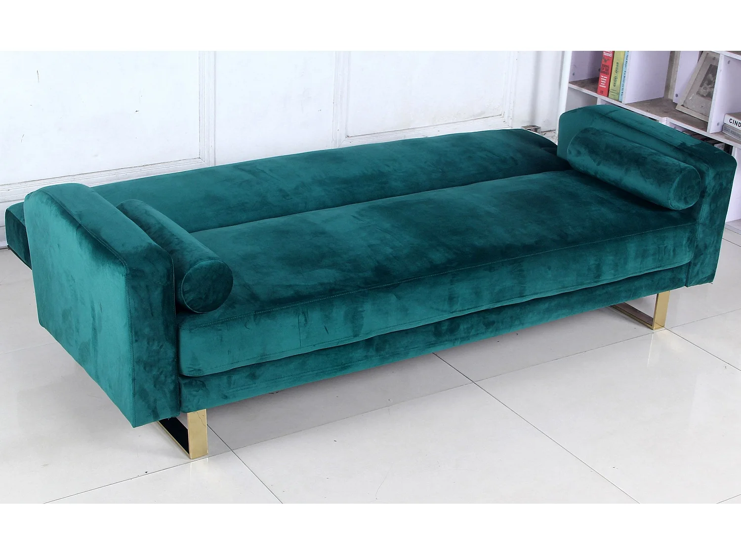 Modernes 3-Sitzer-Schlafsofa aus grünem Samt DJOBI