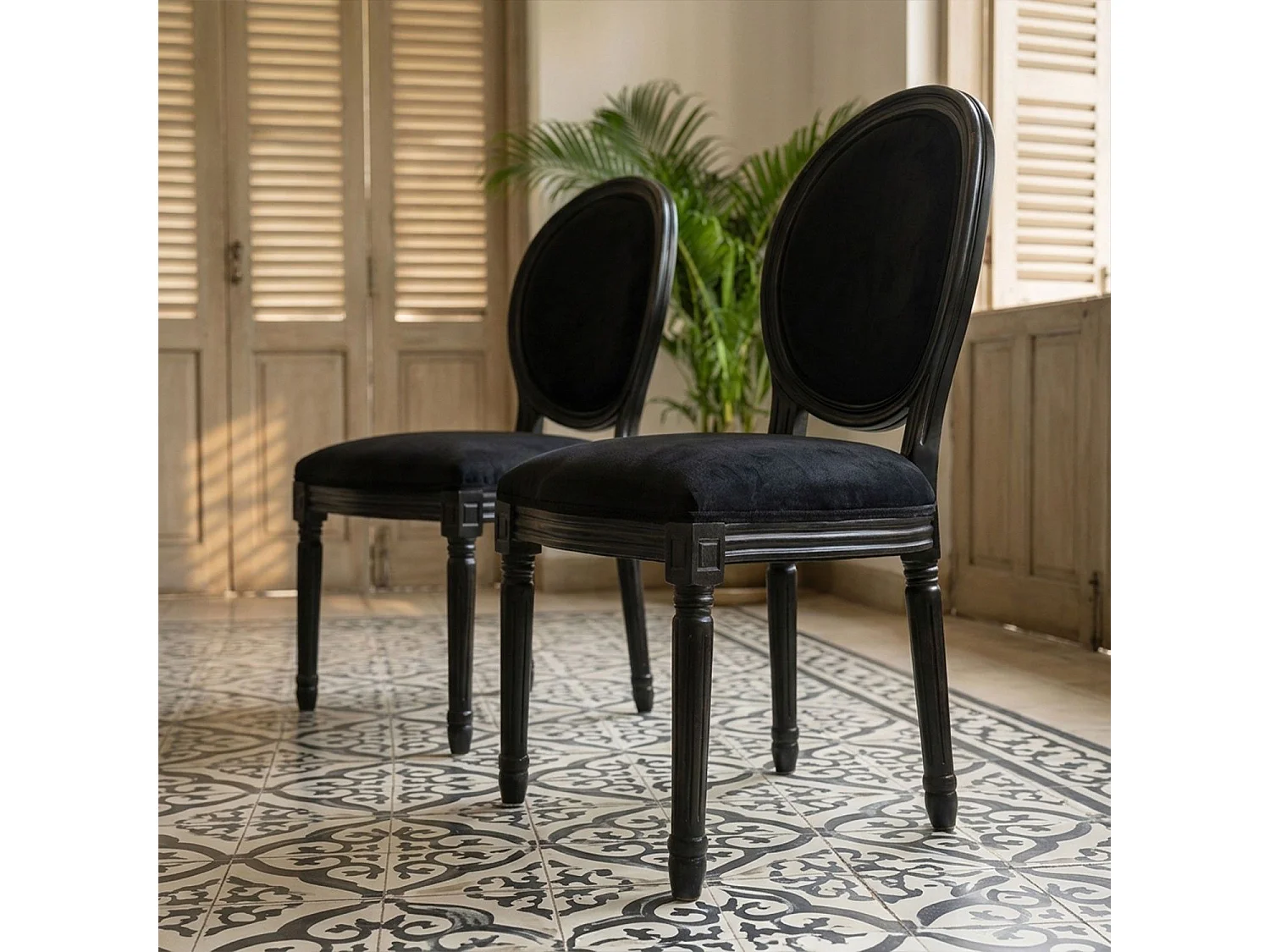 Lot de 2 Chaises Médaillon Velours "Versailles" 96cm Noir