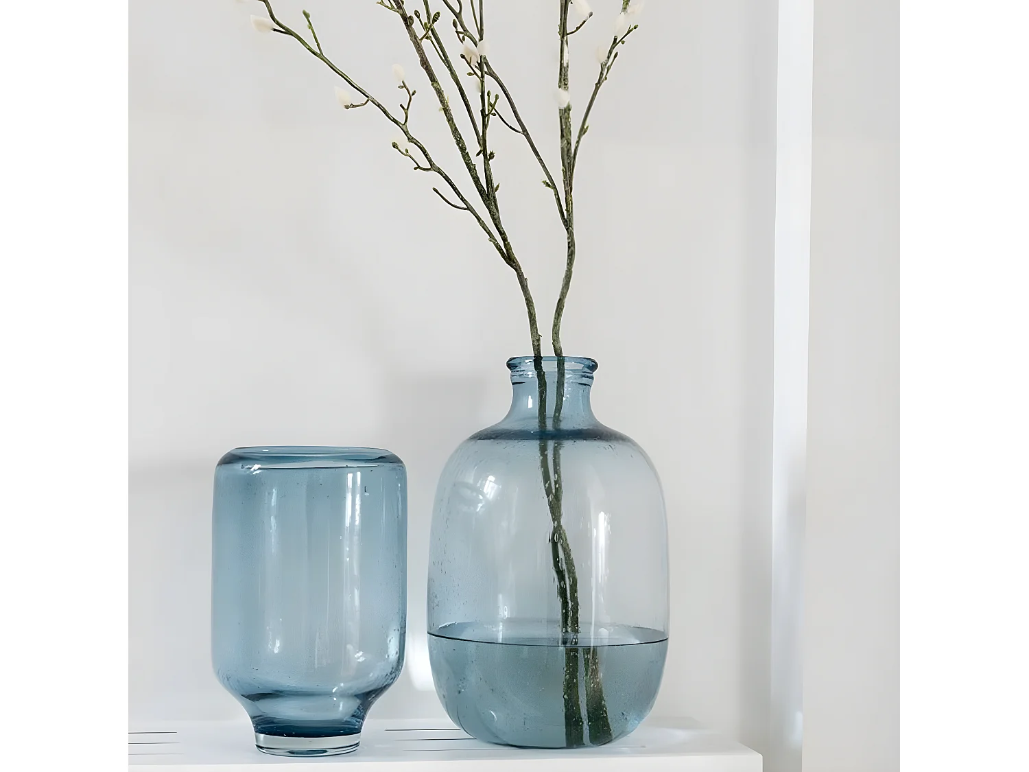 Vase Déco Sur Pied "Nora" 37cm Bleu