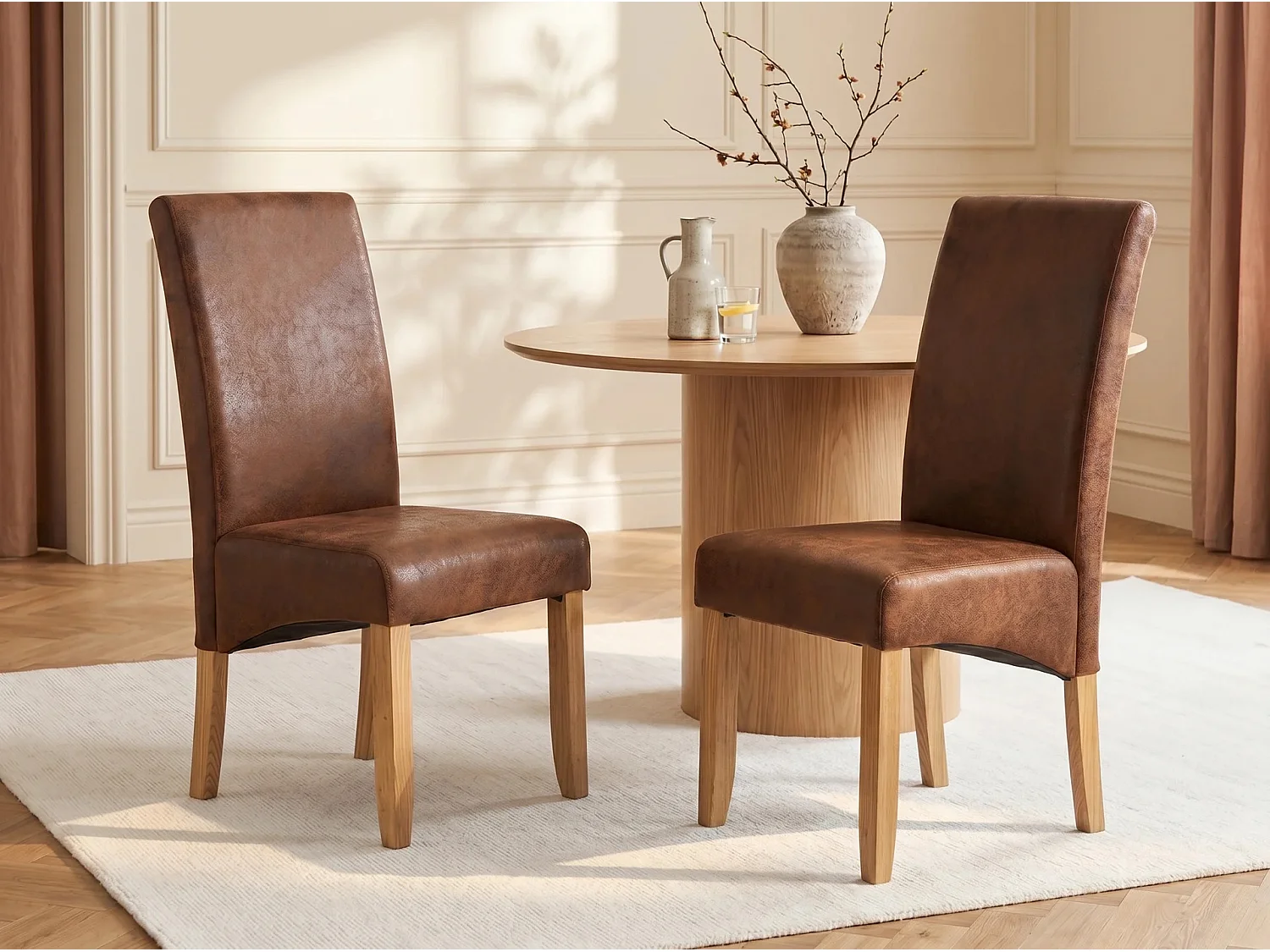 Set van 2 stoelen SANTOS - microvezel met verouderde lederlook - licht houten poten