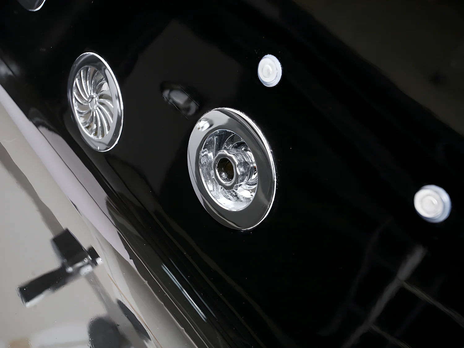 Vasca idromassaggio con vetri semi freestanding a LED DYONA - 1 posto - 260L - 85x170x58cm - Nera