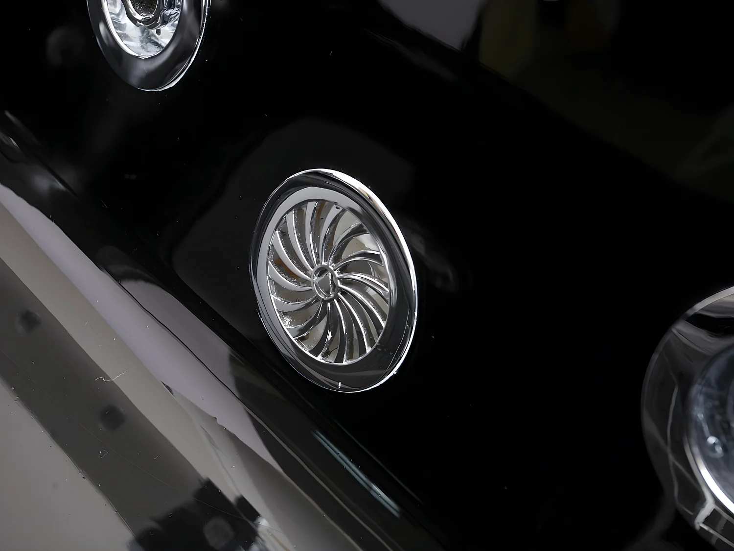 Vasca idromassaggio con vetri semi freestanding a LED DYONA - 1 posto - 260L - 85x170x58cm - Nera