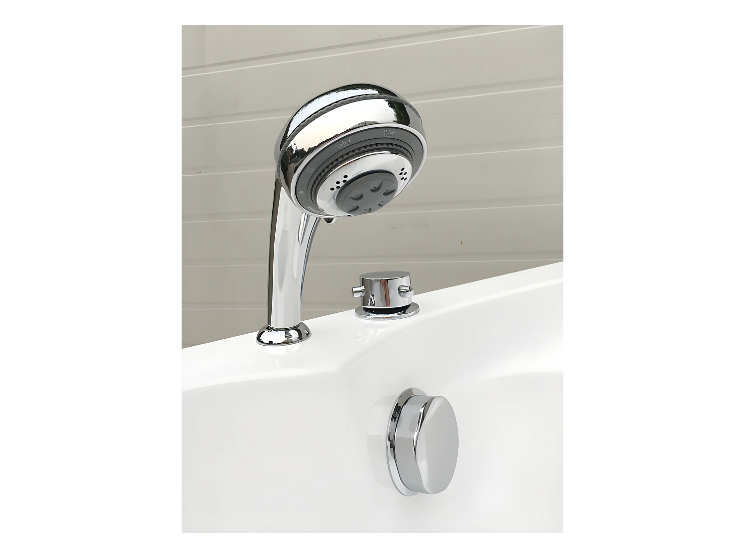 Bañera rinconera con grifo NAVONA - 263L - 135 x 135 x Alto 54 cm
