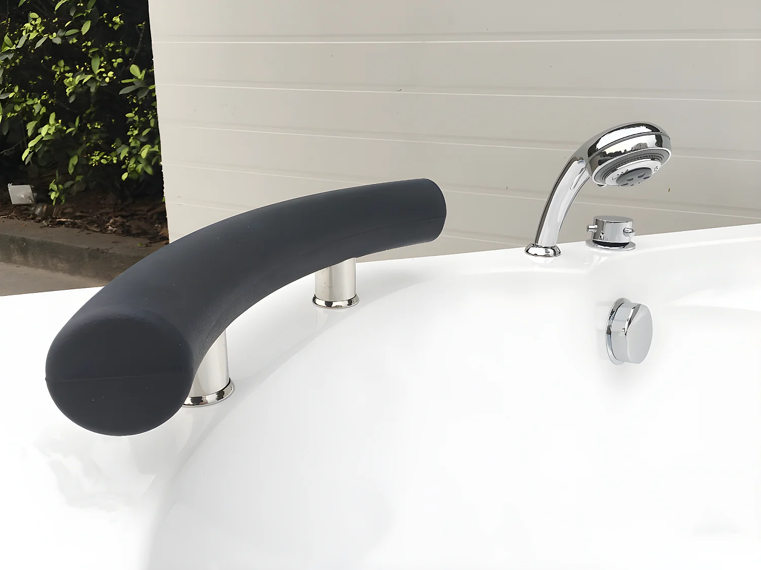 Vasca angolare con rubinetto - 135 x 135 x H54 cm - 263L - NAVONA