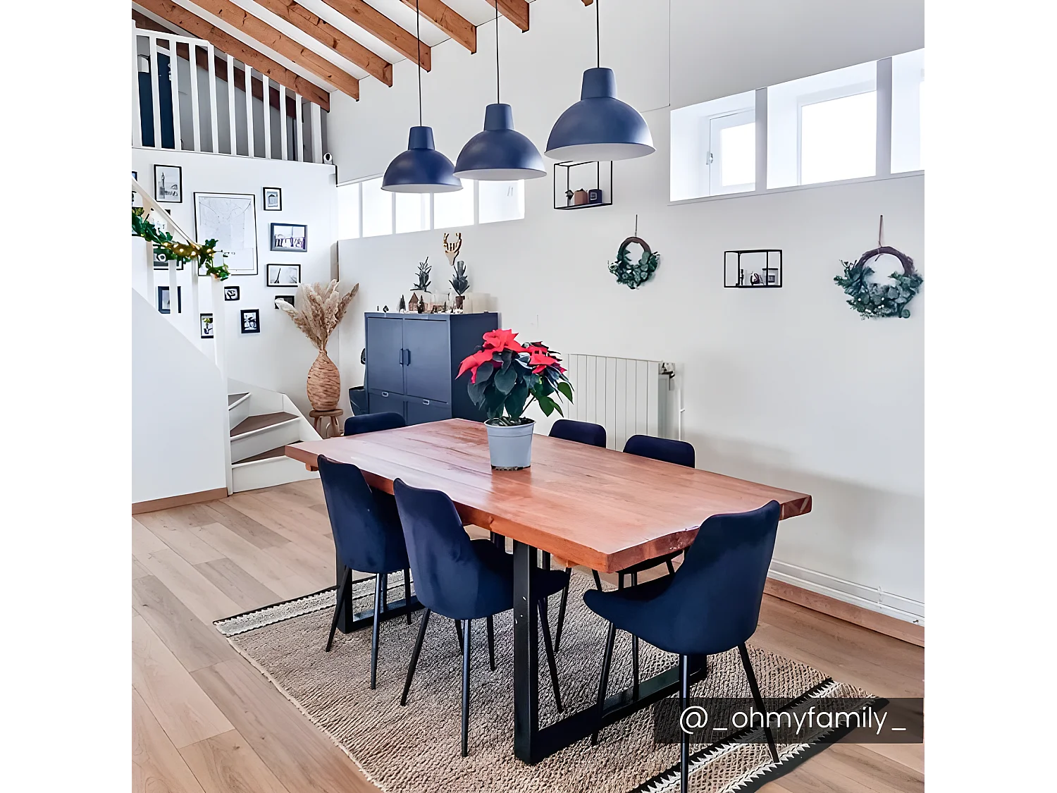 Lot de 2 chaises - Velours et métal noir - Bleu nuit - MASURIE