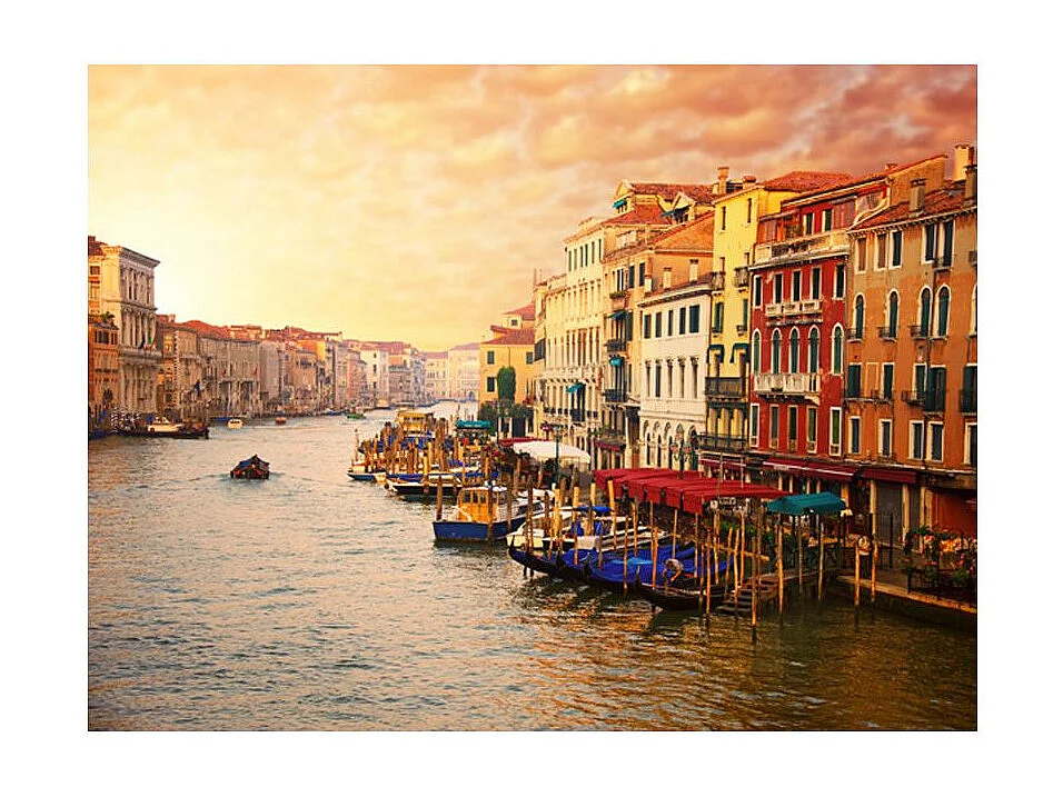 Papier Peint "Venise la Ville Pleine de Couleurs sur l'eau" 154 x 200 cm