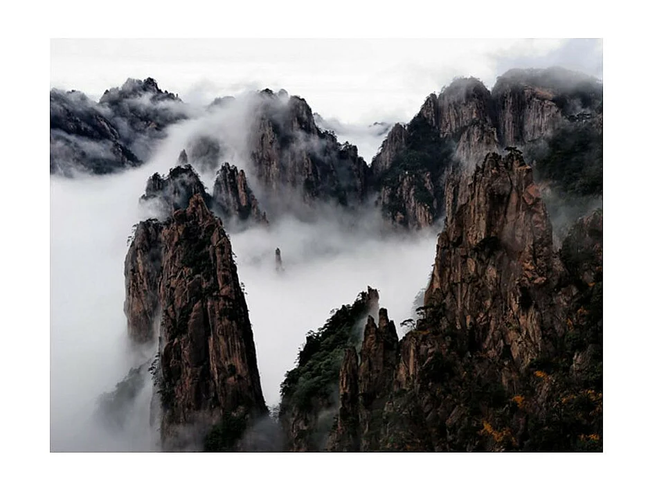 Papier Peint "Mer de Nuages, Monts Huang Shan, Chine" 154 x 200 cm