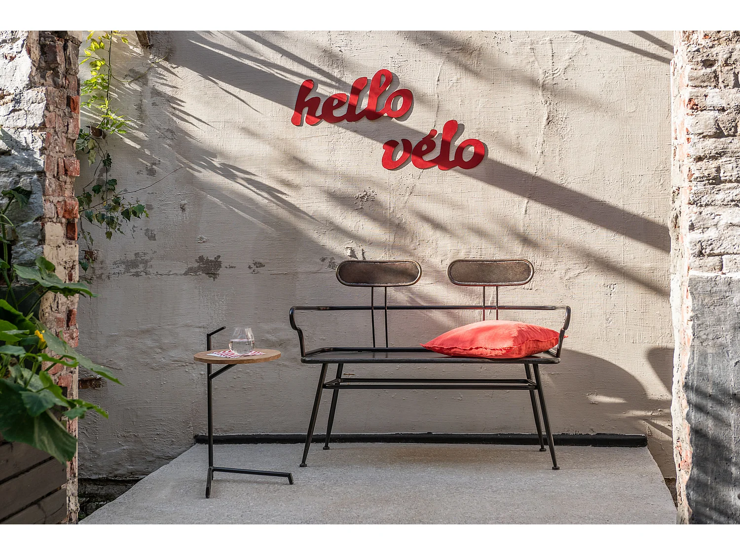 Table d'Appoint Design "Bistro" 65cm Noir & Naturel