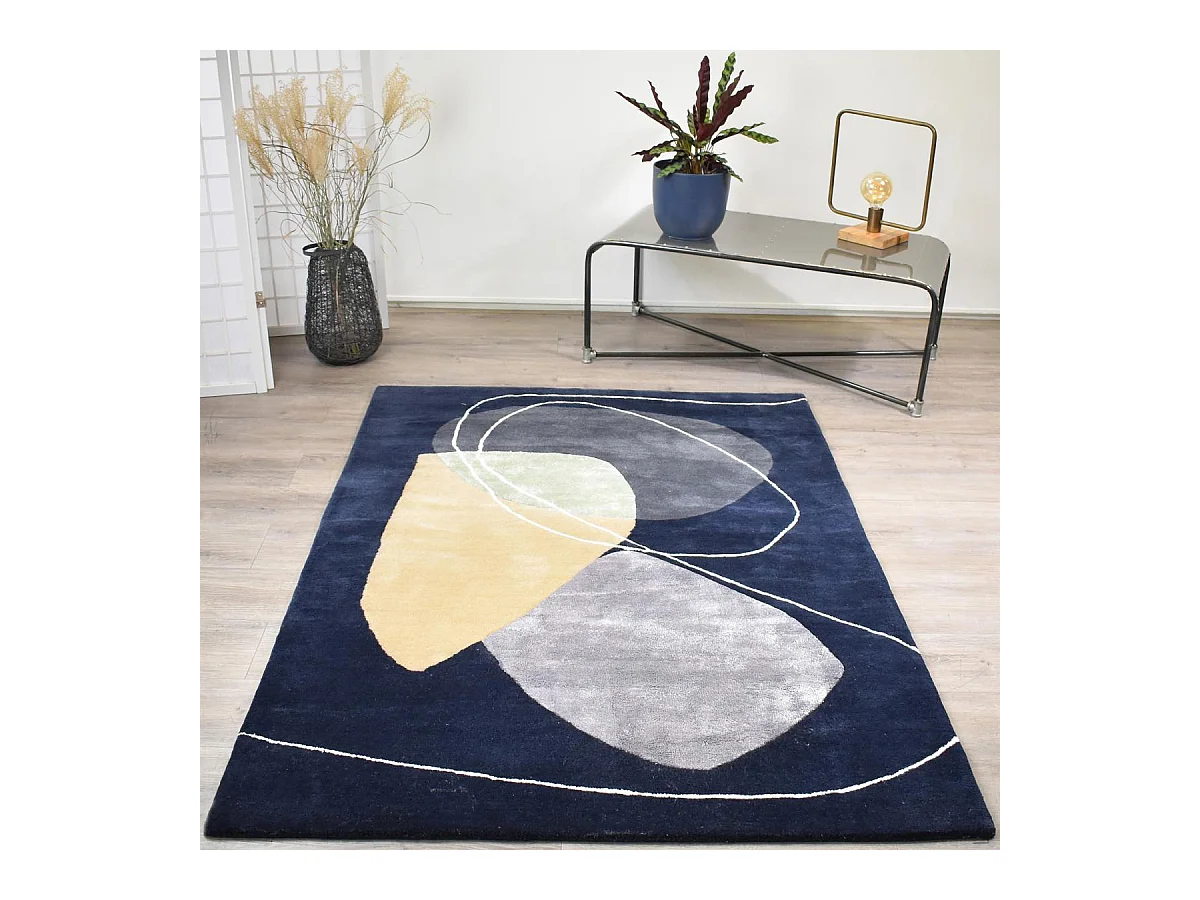 tapis salon 200x290 fait main en laine bleu nuit et beige motif géométrique