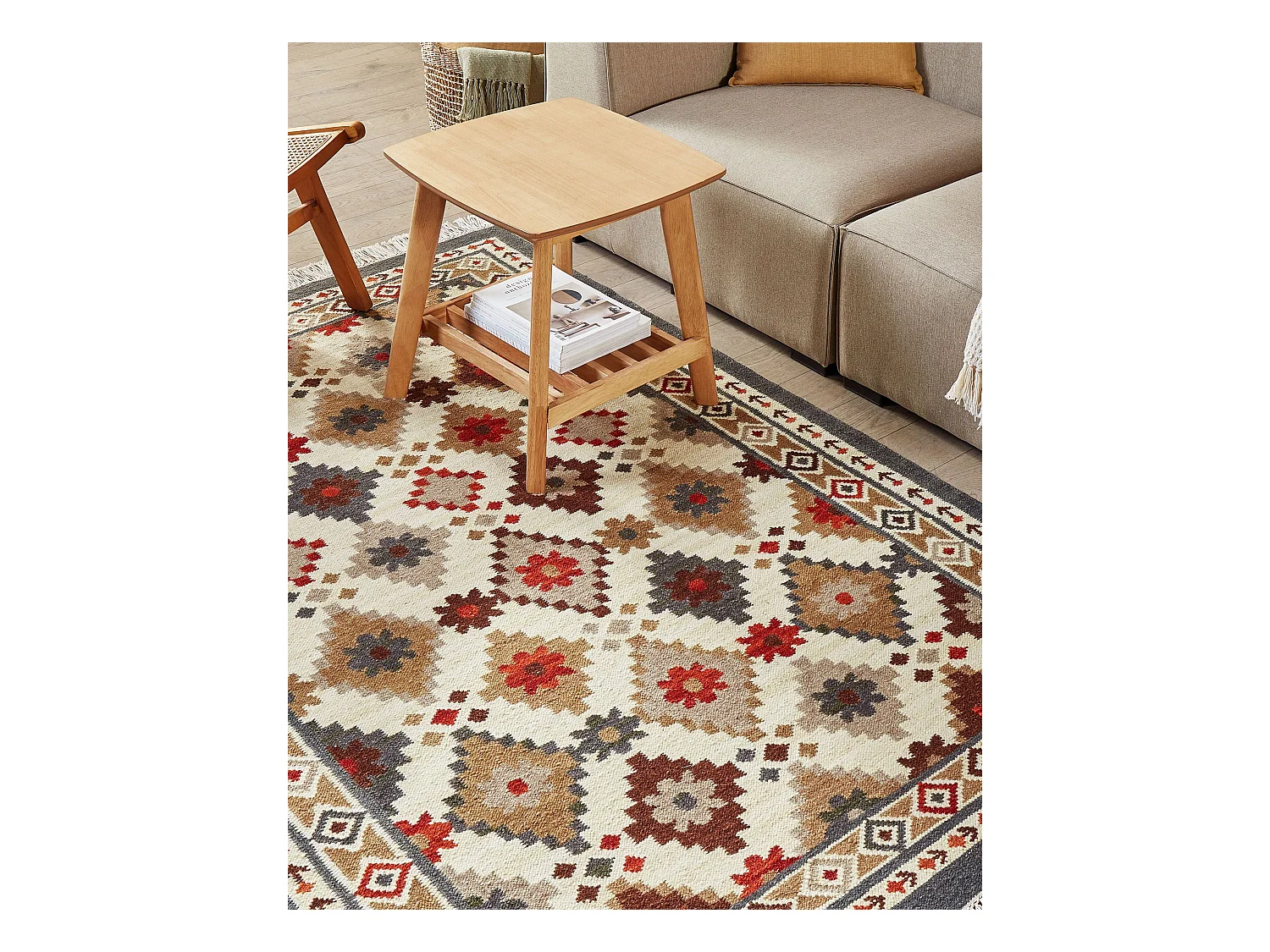Kelim Teppich Wolle mehrfarbig 140 x 200 cm orientalisches Muster Kurzflor GHUKASAVAN