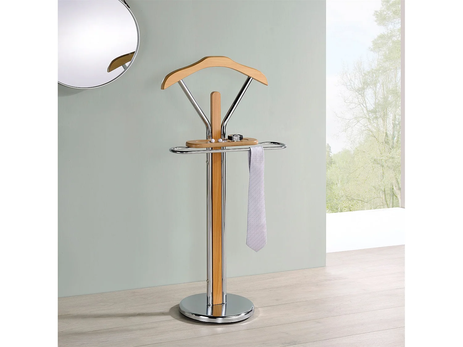 Valet de chambre GREGOR chevalet de nuit portant pour vêtements, structure en métal chromé et finition en MDF couleur hêtre