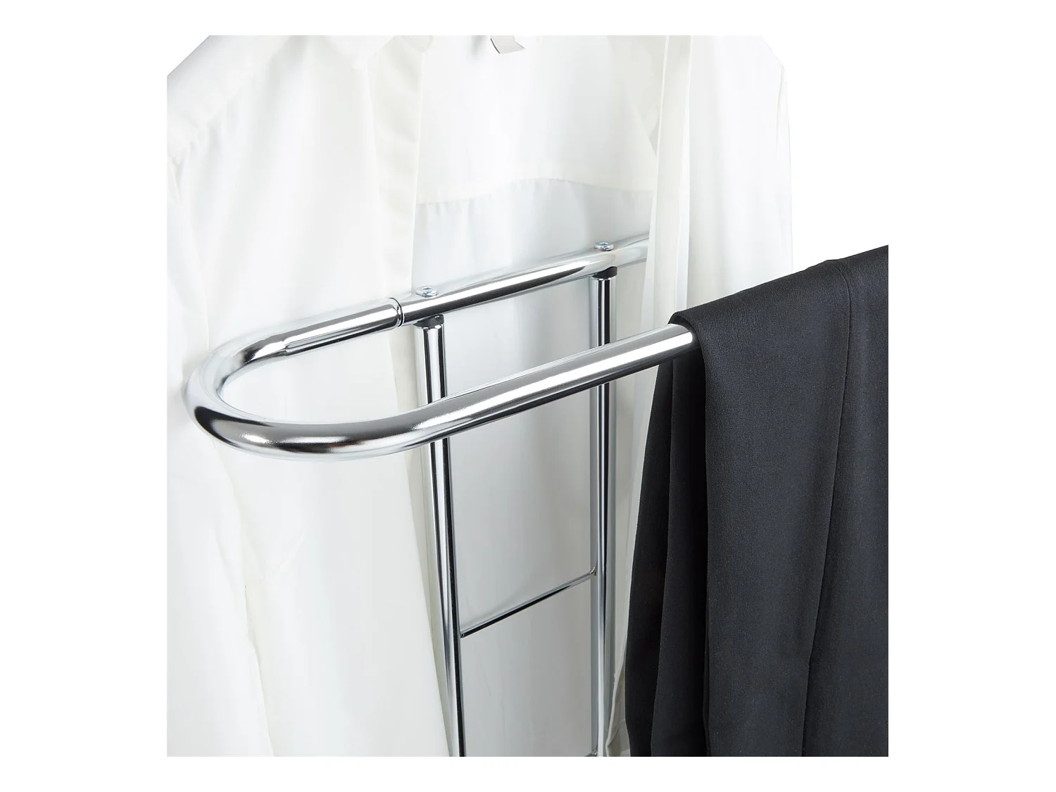 Valet de chambre valet de nuit CAMILO chevalet de nuit avec cintre pour veste et portant pour pantalons, en métal chromé