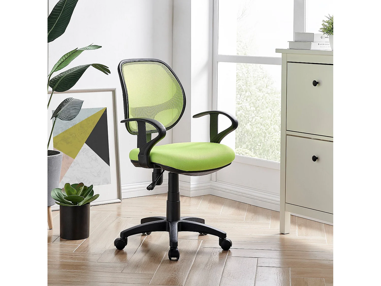 Chaise de bureau pour enfant COOL fauteuil pivotant et ergonomique avec accoudoirs, siège à roulettes et hauteur réglable, mesh vert