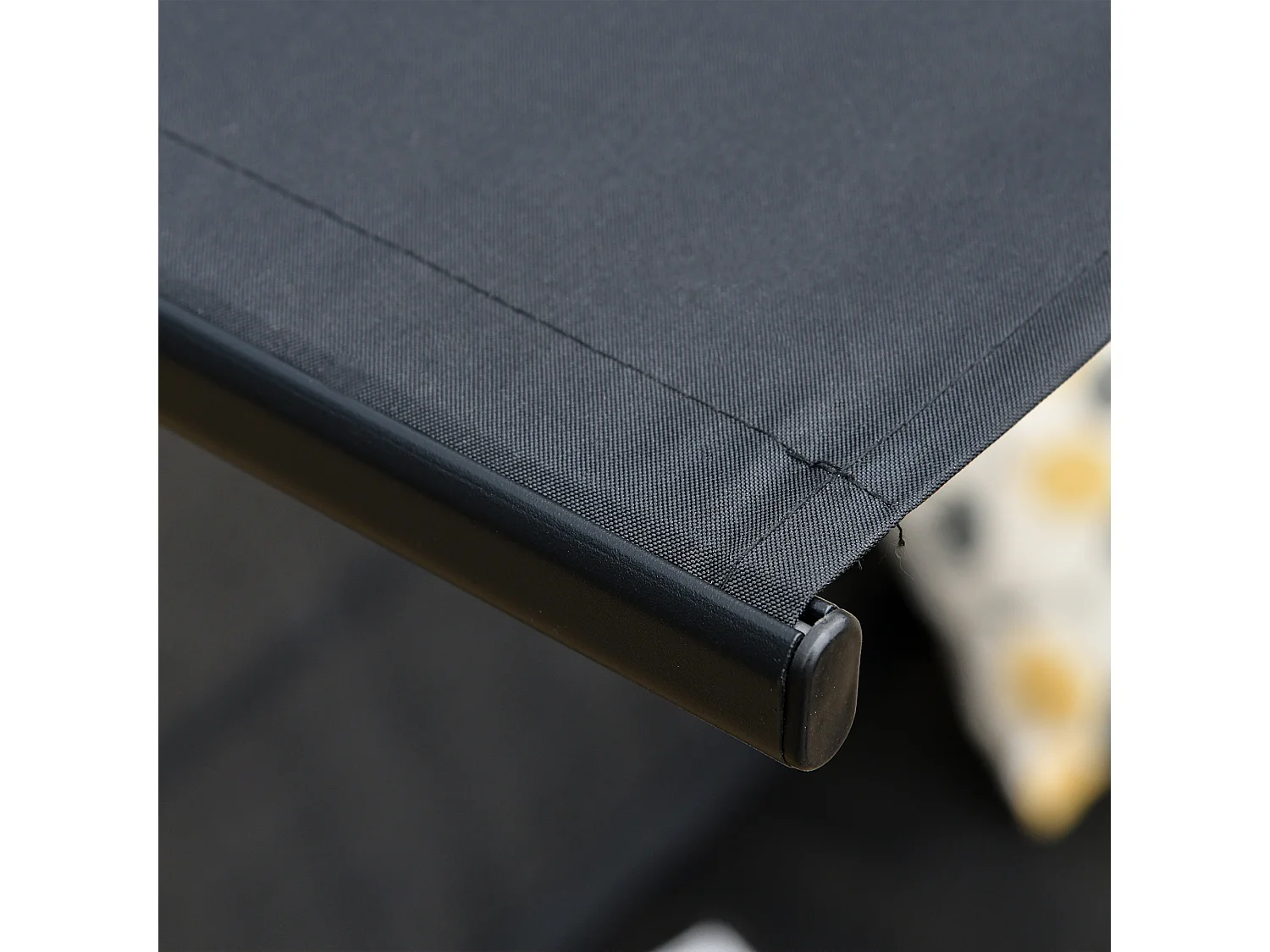 Columpio de jardín negro 172x110x155 cm Outsunny