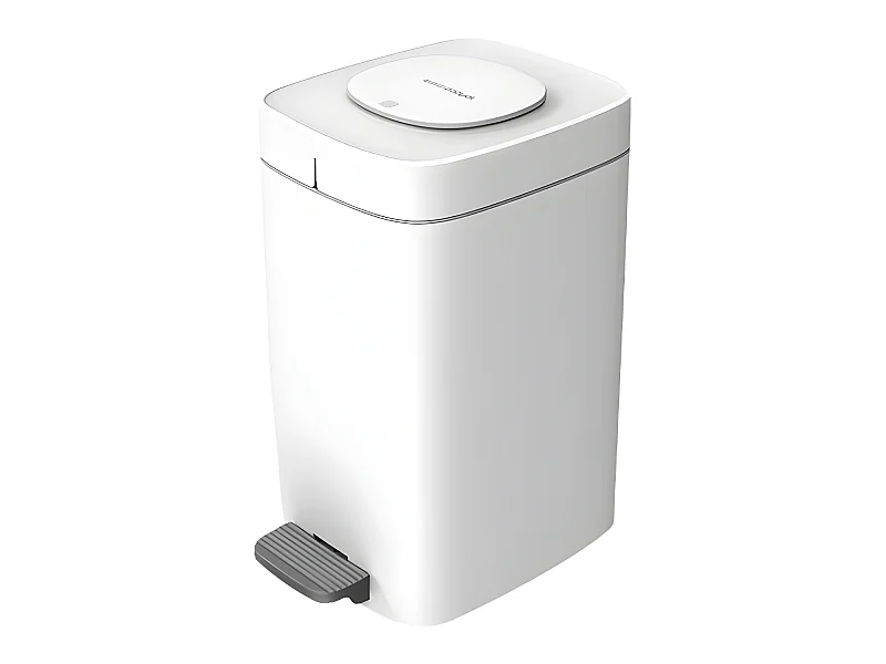 Poubelle 15 l carrée à pédale, comprenant 30 sacs poubelle.