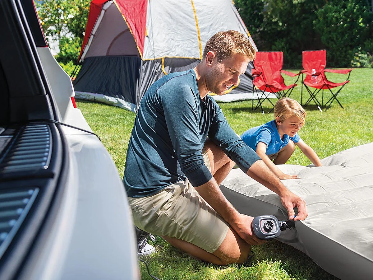 Gonfleur électrique 12 V recharge allume cigare - Intex