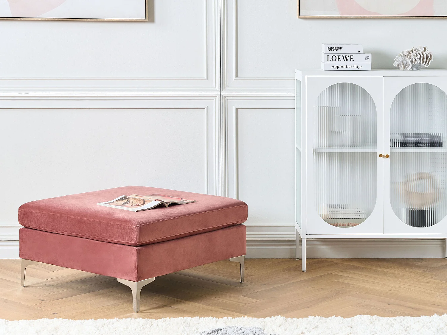 Ottomane Samtstoff Rosa mit Metallbeinen Silber quadratisch Glamour Stil Evja