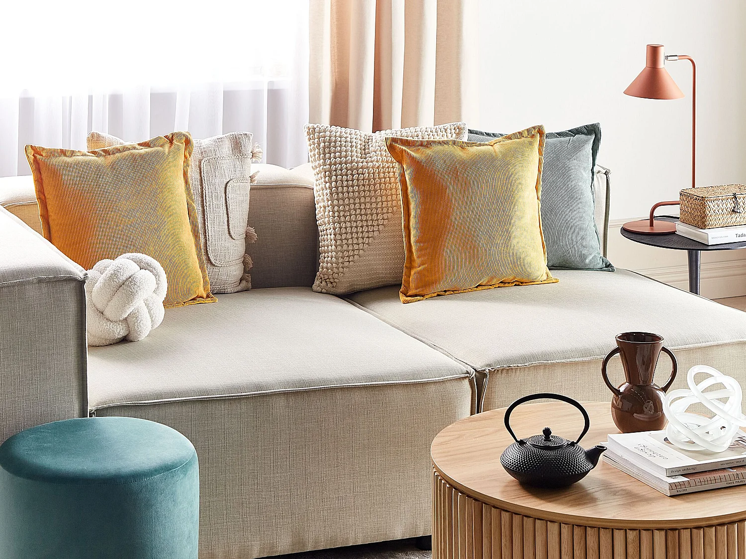 Lot de 2 coussins décoratifs ZINNIA Velours côtelé 43 x 43 cm Moutarde Unicolore