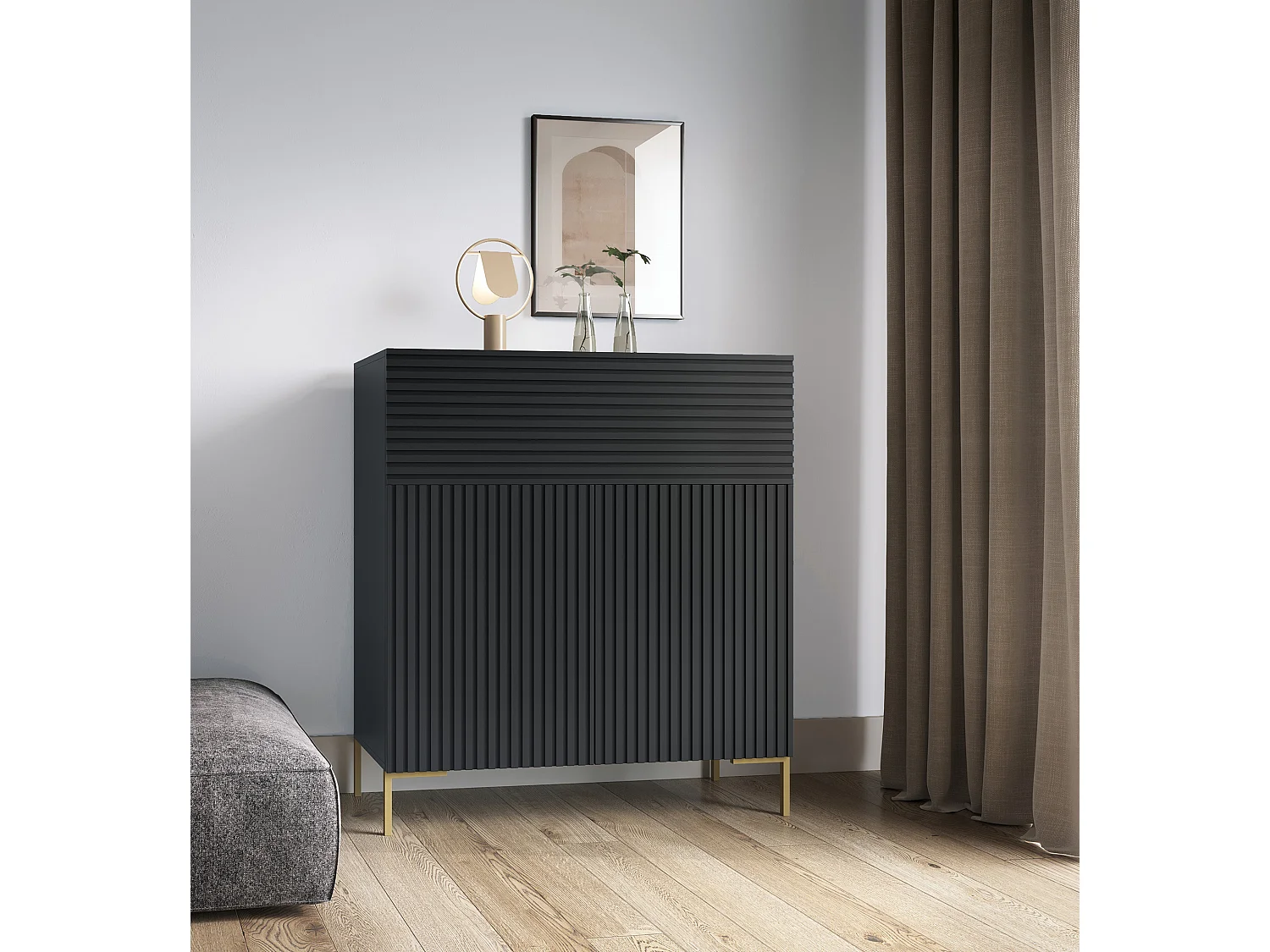 Kommode 92 cm hoch - Schwarz/Schwarze Lamellen - goldene Beine - Lammelo