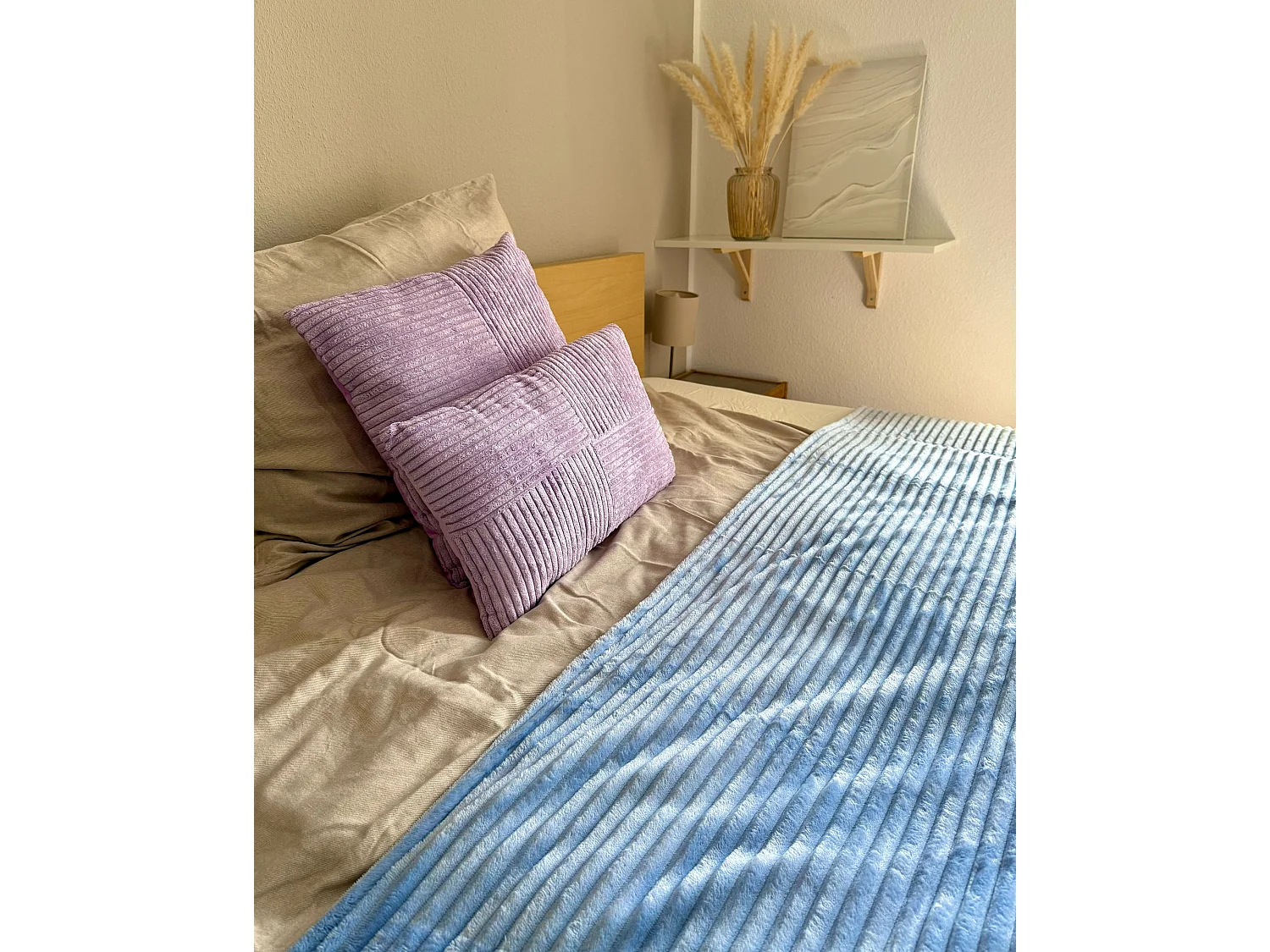 Lot de 2 coussins décoratifs MILLET Velours côtelé 43 x 43 cm Violet Motif géométrique