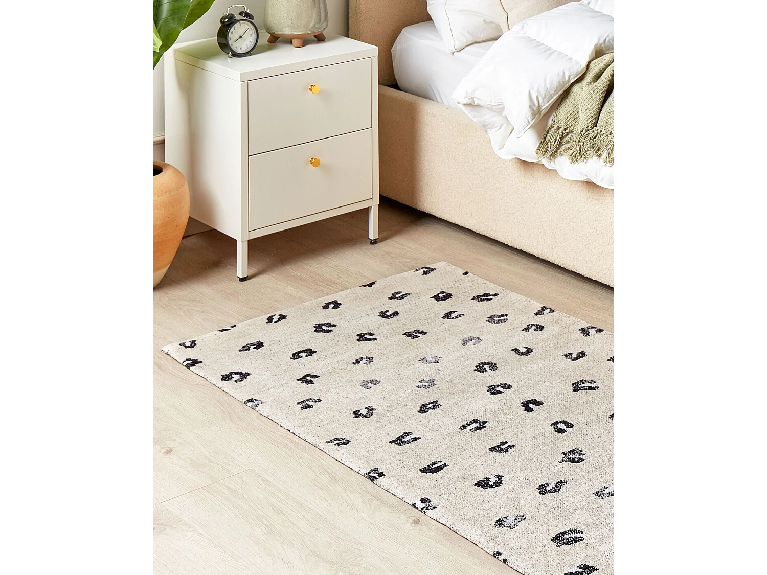 Moderner Teppich aus Baumwolle mit Punkten Hellbeige 80 x 150 cm Afis