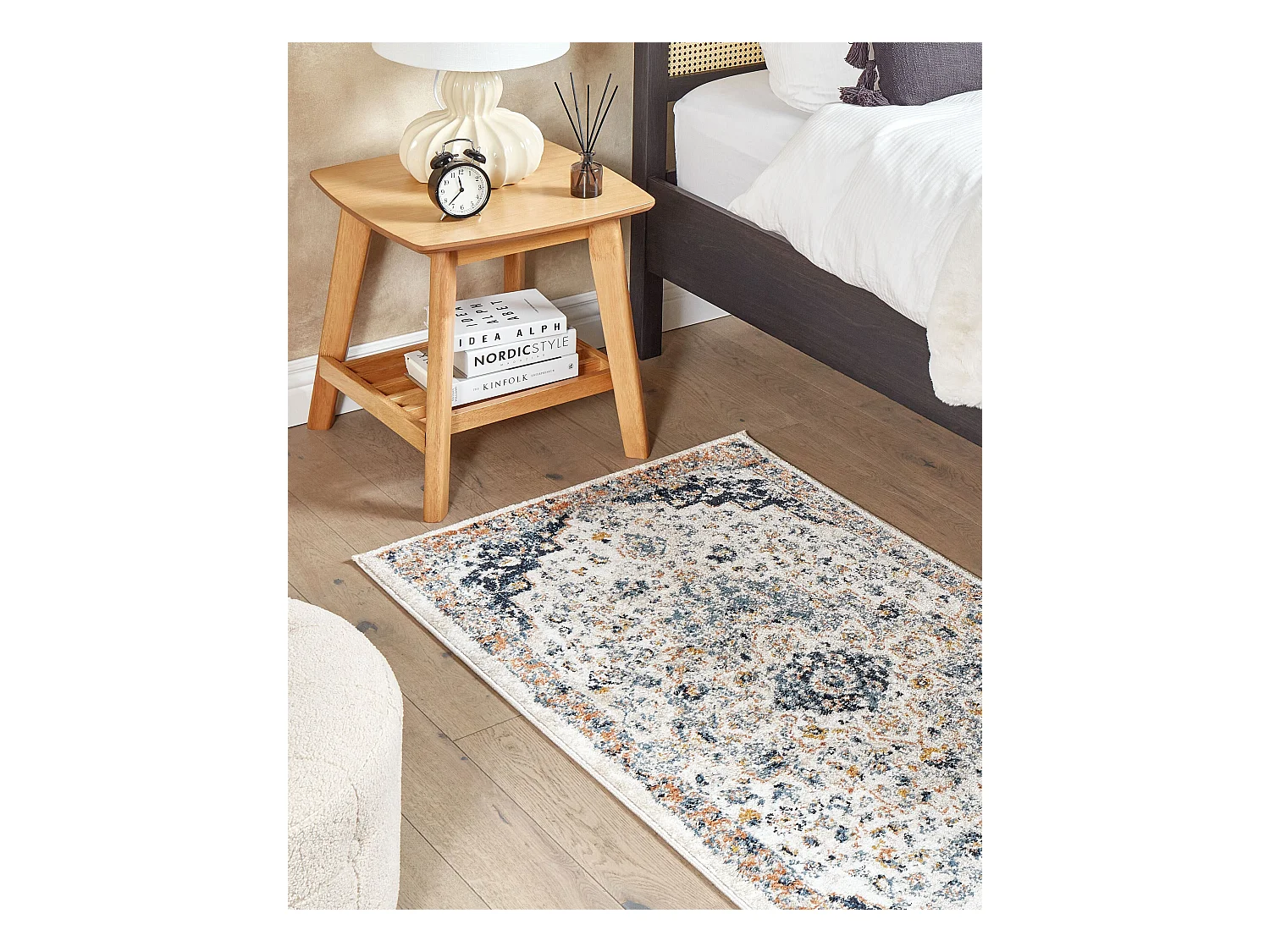 Retro Vintage Teppich 80 x 150 cm Orientalisch Muster Polypropylen Beige Hermon