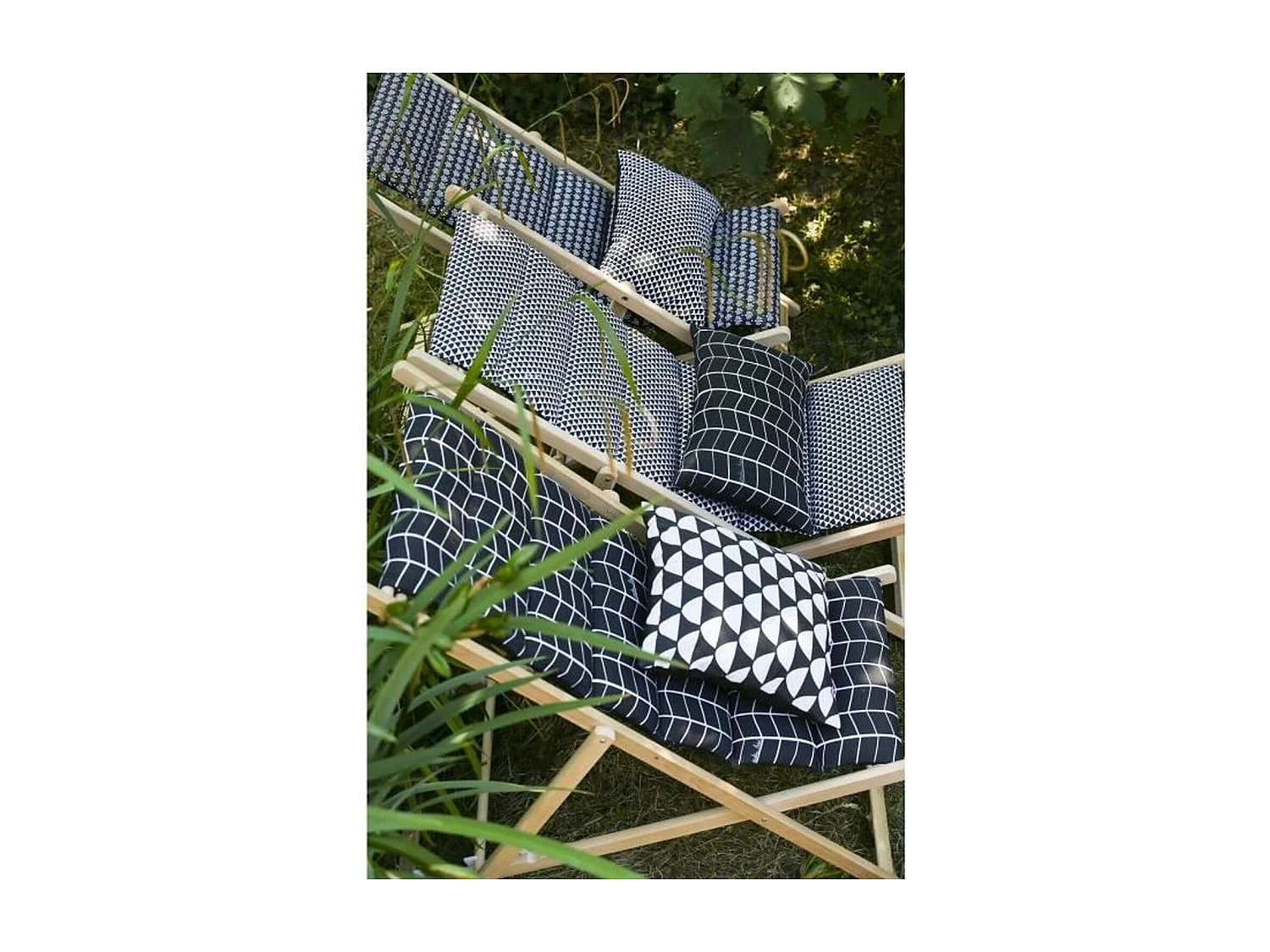 Chilienne matelassée Helsinki - Toile amovible Noir et blanc - JARDIN PRIVE