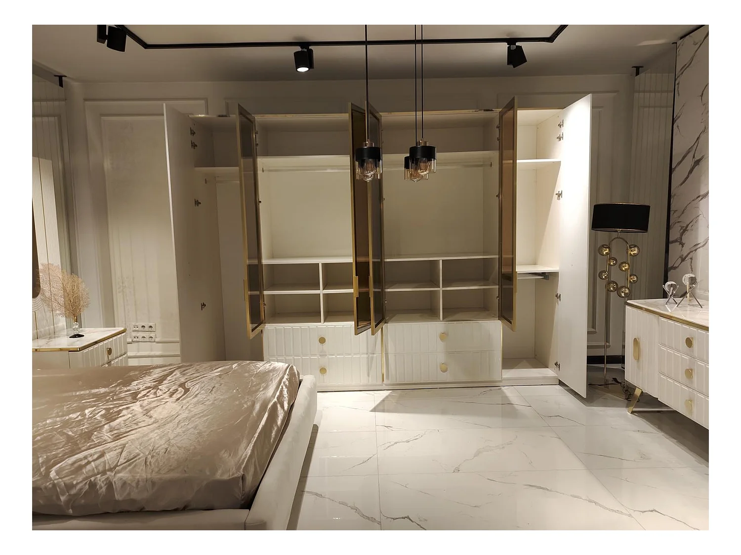 Schlafzimmer Möbel 2x Nachttisch Kleiderschrank Kommode Schrank Holz 5tlg