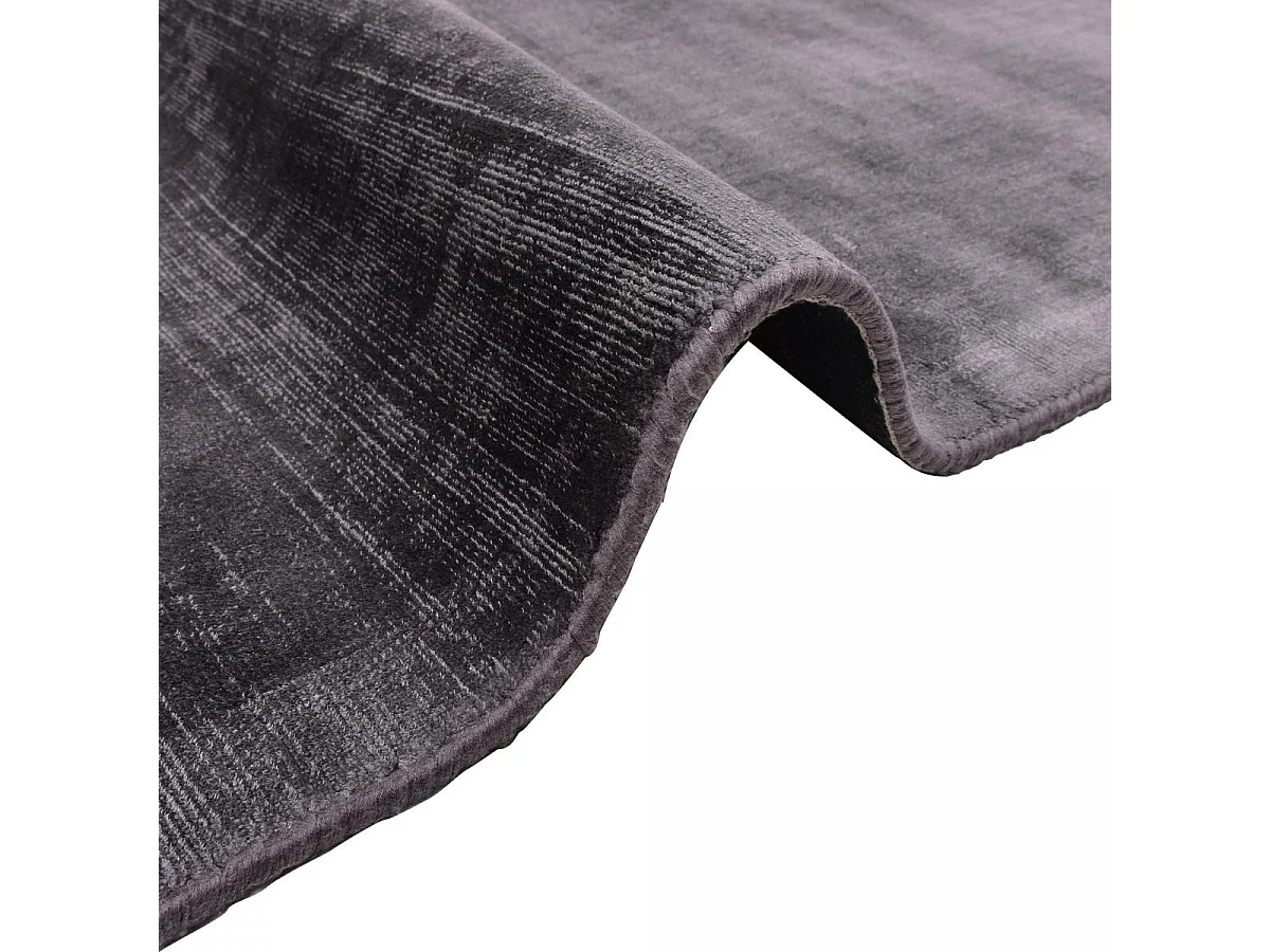 tapis salon 200x300 fait à la main en viscose noir rectangle motif uni NEO +