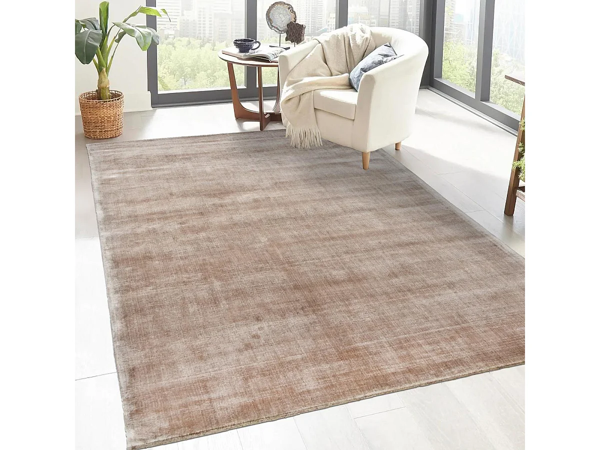 tapis salle à manger 250x300 fait à la main en viscose beige rectangle motif uni