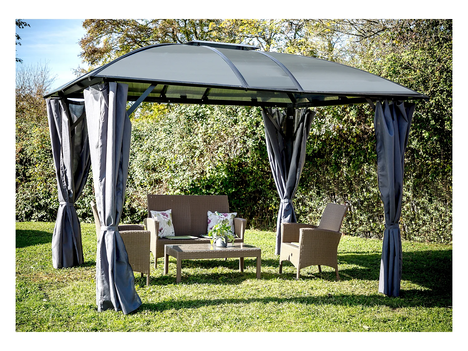 GL3630.AL-Gloriette aluminium avec rideaux toit 4 pentes coloris gris anthracite