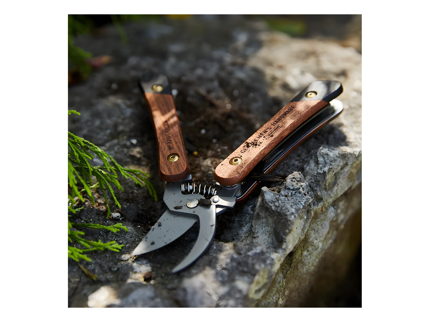 Outil de jardinage 6 en 1 Naturel  Gentlemen's Hardware