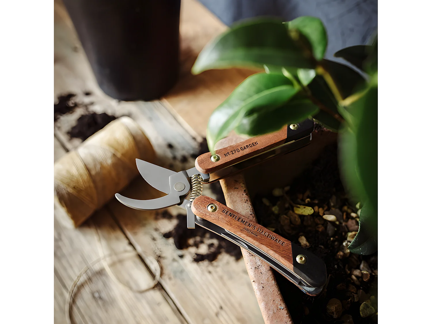 Outil de jardinage 6 en 1 Naturel  Gentlemen's Hardware