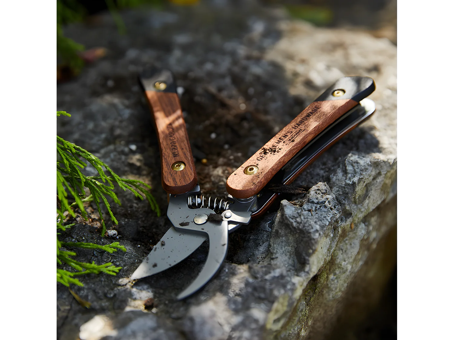 Outil de jardinage 6 en 1 Naturel  Gentlemen's Hardware